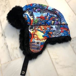 H&M Superman hat w/faux fur trimming {1.5 to 4 yr}
